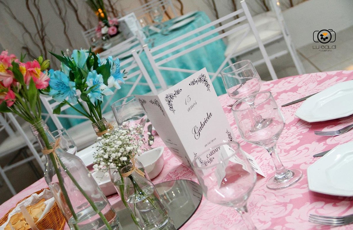 Fotos tiradas por Lu Galdi Fotografia, em Aniversario de 15 anos , de Gabriela , na cidade de Piracicaba/SP , em Espaço Buffet Toque de Amor , registrando um dia especial , com muitas emoções !