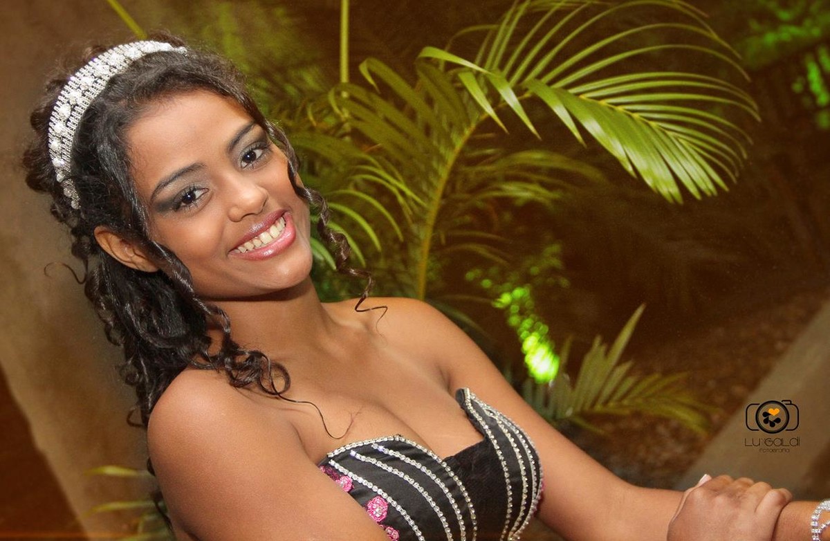 Fotos tiradas por Lu Galdi Fotografia, em Aniversario de 15 anos , de Gabriela , na cidade de Piracicaba/SP , em Espaço Buffet Toque de Amor , registrando um dia especial , com muitas emoções !