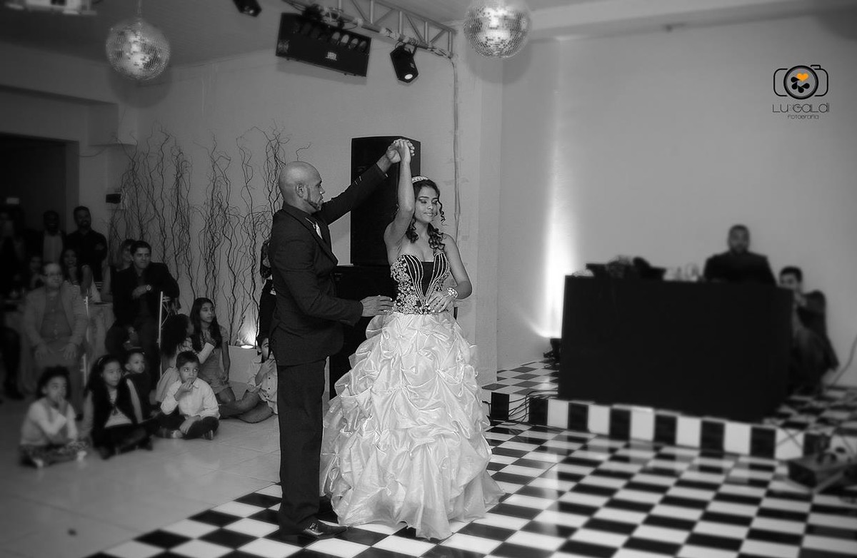 Fotos tiradas por Lu Galdi Fotografia, em Aniversario de 15 anos , de Gabriela , na cidade de Piracicaba/SP , em Espaço Buffet Toque de Amor , registrando um dia especial , com muitas emoções !