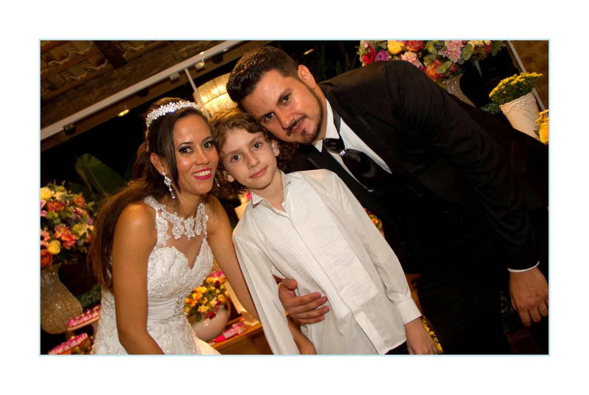 Fotos tiradas por Lu Galdi Fotografia , na cidade de Piracicaba/SP , registrando casamento de Ariane e Jairo , na Igreja São José e Recepção no Maravilha Eventos .