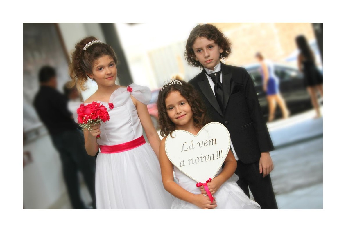 Fotos tiradas por Lu Galdi Fotografia , na cidade de Piracicaba/SP , registrando casamento de Ariane e Jairo , na Igreja São José e Recepção no Maravilha Eventos .