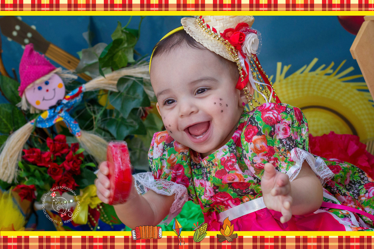Fotos tiradas por Lu Galdi Fotografia ,em Estudio , no tema Festa Junina , na Cidade de Piracicaba , São Paulo .