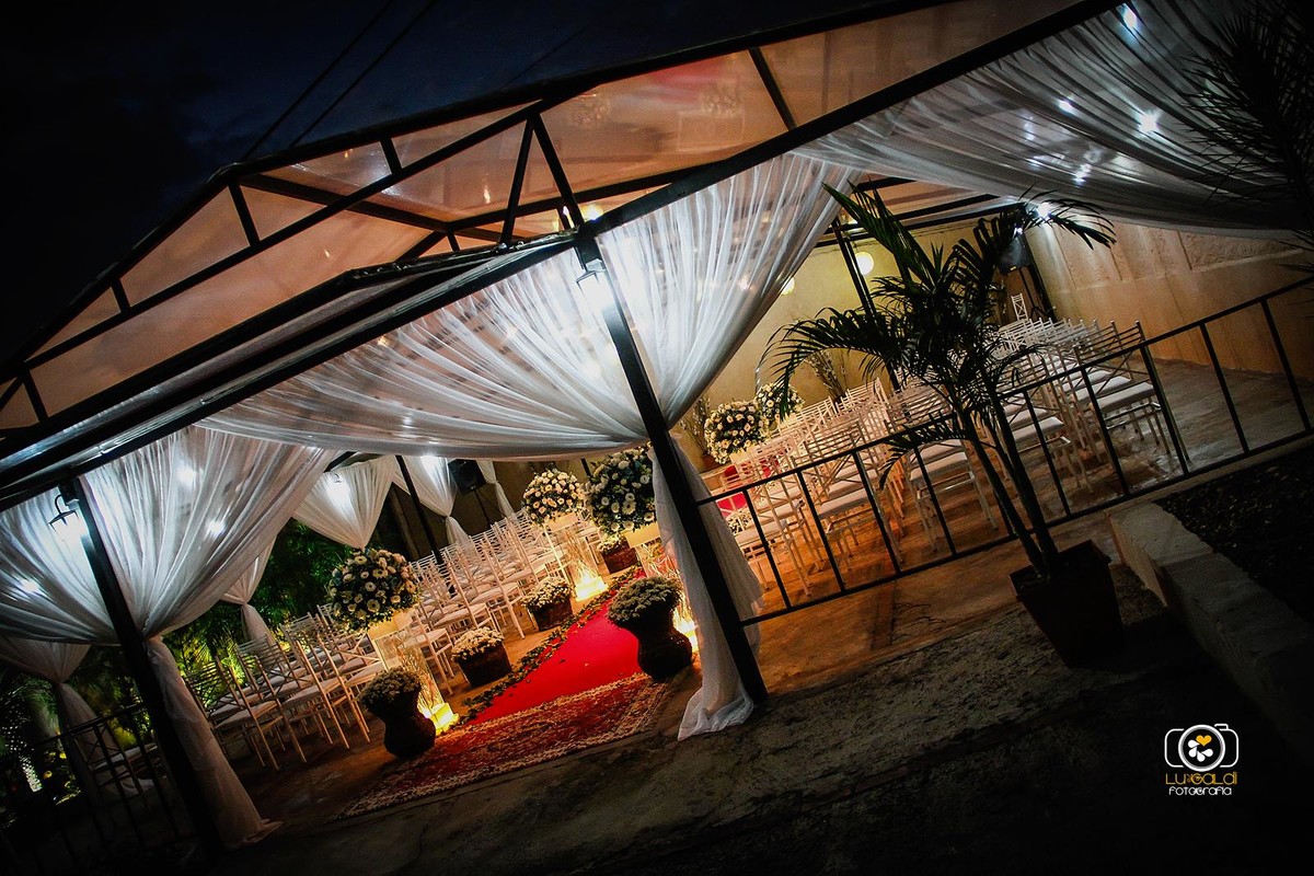 Fotos tiradas por Lu Galdi Fotografia , registrando a  Cerimonia Religiosa  de Casamento de Suellen e Milton  no  Espaço Toque de Amor , na cidade de Piracicaba/SP ,