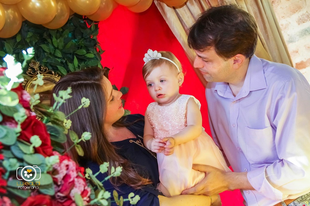 Fotos tiradas por Lu Galdi Fotografia , registrando o Primeiro Aninho de Isabella , na cidade de Piracicaba/SP , no Salão de Festas Maravilha Eventos