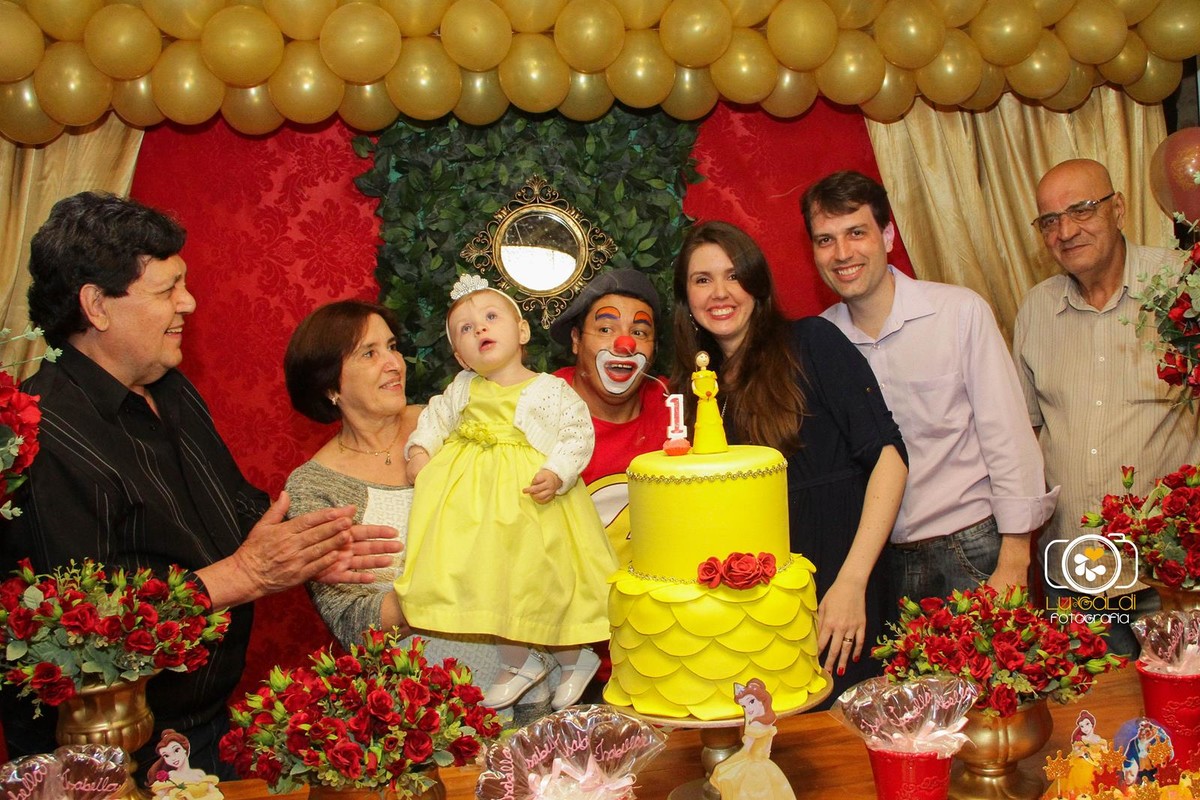 Fotos tiradas por Lu Galdi Fotografia , registrando o Primeiro Aninho de Isabella , na cidade de Piracicaba/SP , no Salão de Festas Maravilha Eventos