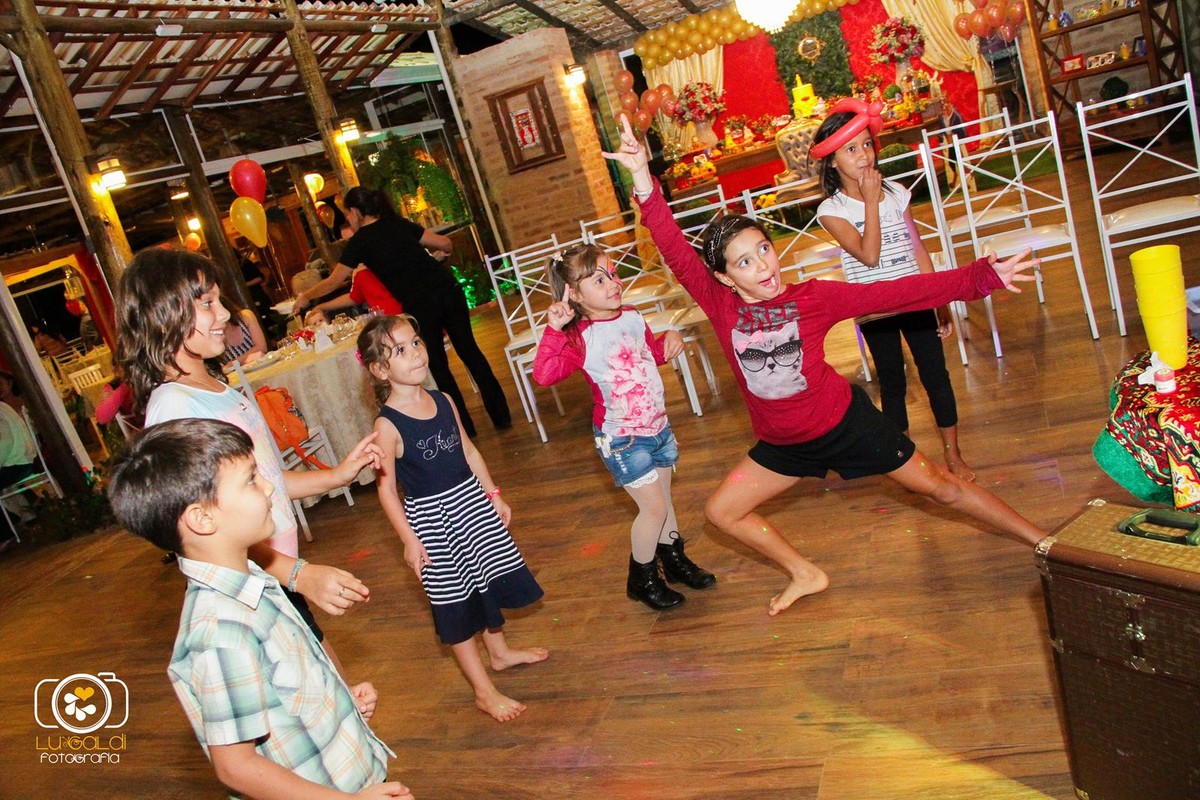 Fotos tiradas por Lu Galdi Fotografia , decoração , Primeiro Aninho , salão de festas Maravilha Eventos , na cidade de Piracicaba/SP