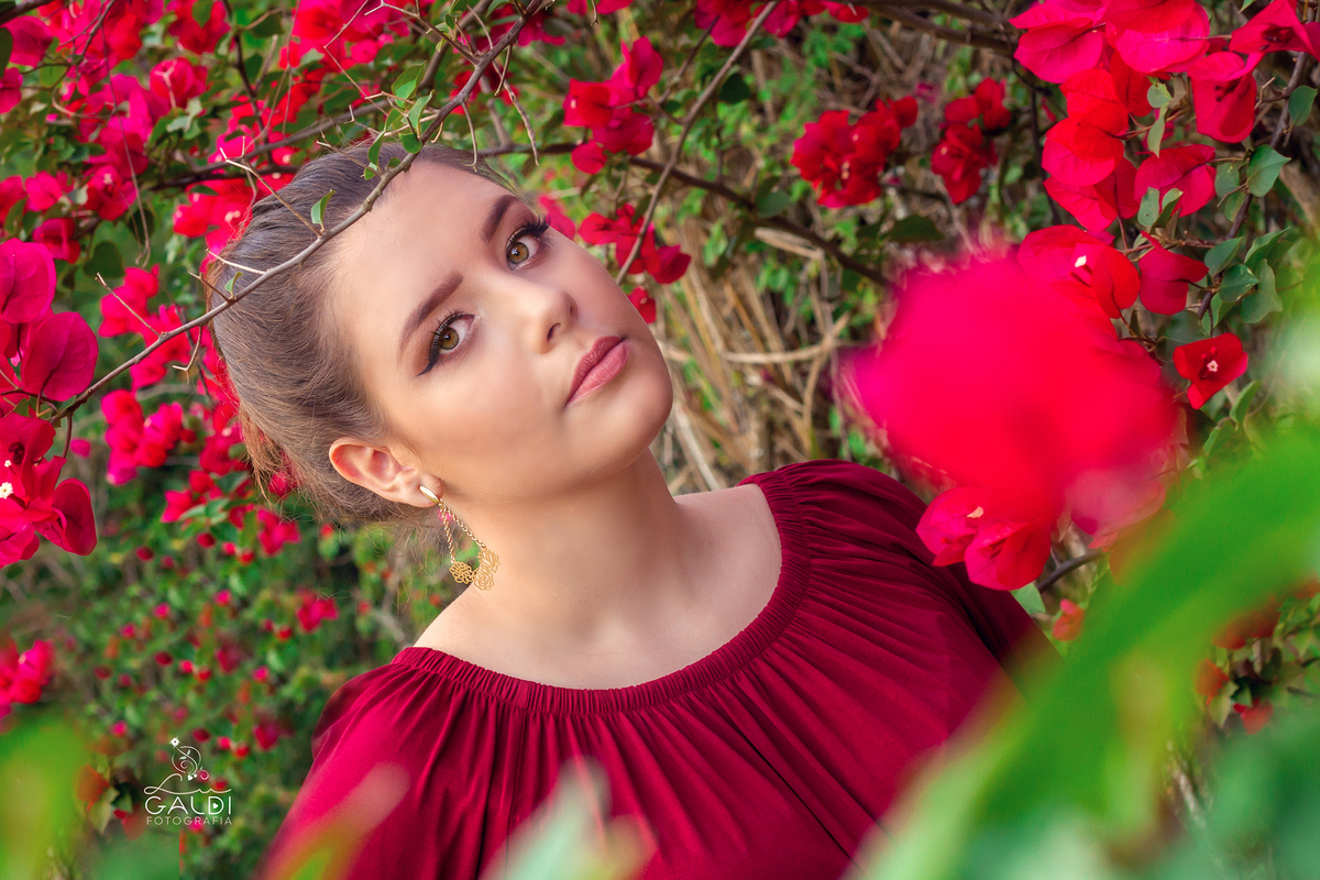 Giovanacarmelo, porlugaldifotografia, nacidadedepiracicaba,SP,em bairroMonteAlegre, ensaio 15 anos