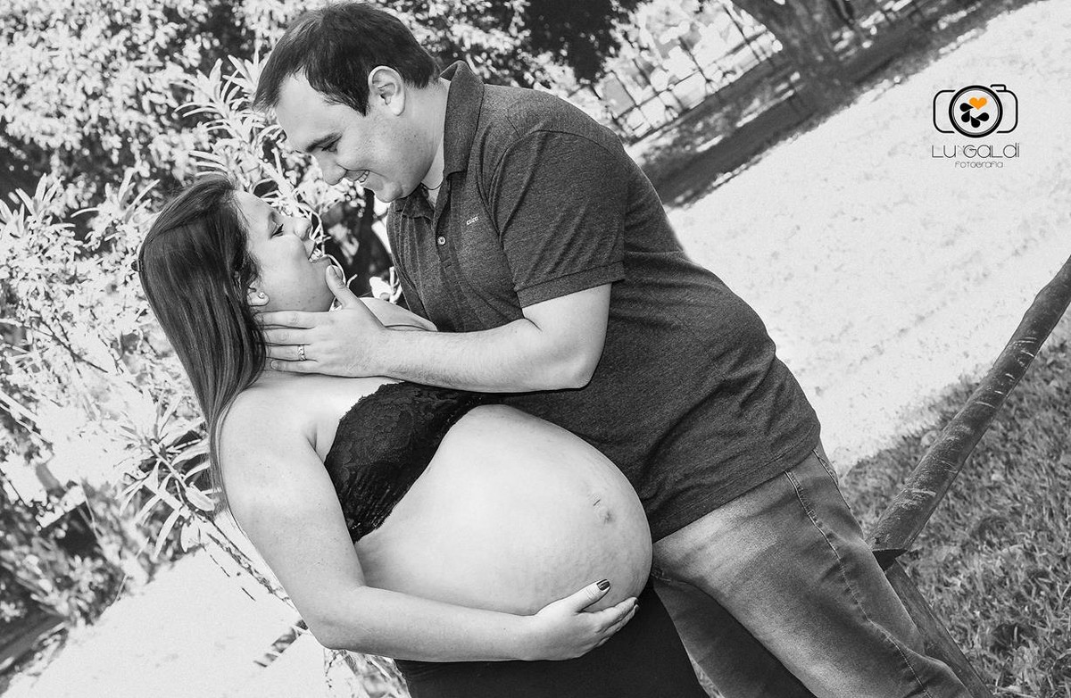 Gestante , fotos tiradas por Lu Galdi Fotografia , na cidade de Piracicaba , no Parque da Rua do porto e Hotel Beira Rio , fotografando a gestação de Suzana , junto ao seu marido Alexandre , a espera de Enzo Alexandre !