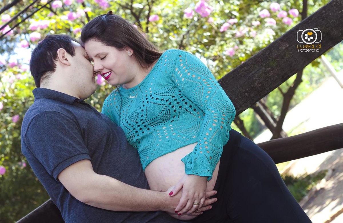 Gestante , fotos tiradas por Lu Galdi Fotografia , na cidade de Piracicaba , no Parque da Rua do porto e Hotel Beira Rio , fotografando a gestação de Suzana , junto ao seu marido Alexandre , a espera de Enzo Alexandre !