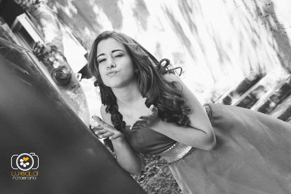 Ensaio Fotográfico , 15 anos ,  de Bianca Rodrigues , fotos tiradas por  Lu Galdi Fotografia na Cidade de Piracicaba , SP , no Buffet Maravilha Eventos  , registrando a beleza da debutante em seu dia de Princesa .