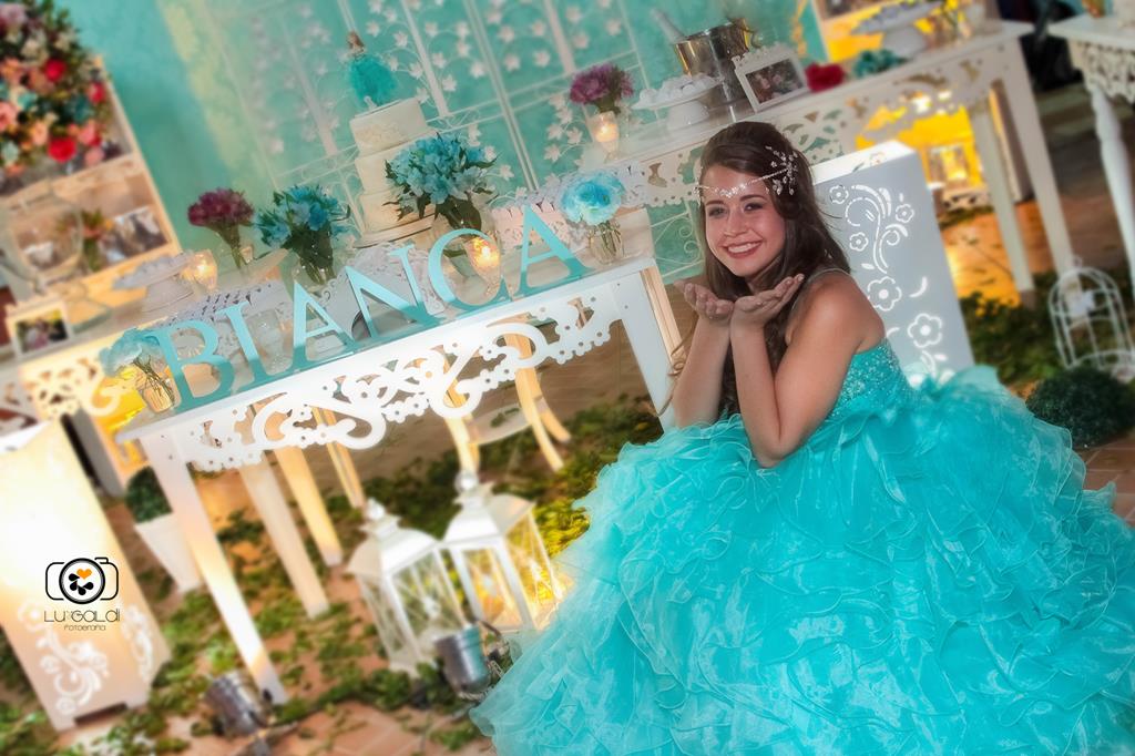 Fotos tiradas por Lu Galdi fotografia , em Aniversario de 15 anos de Bianca Rodrigues , na cidade de Piracicaba /SP , na Chacara Suissa , comemorando seus 15 anos , em sua festa linda de debutante !