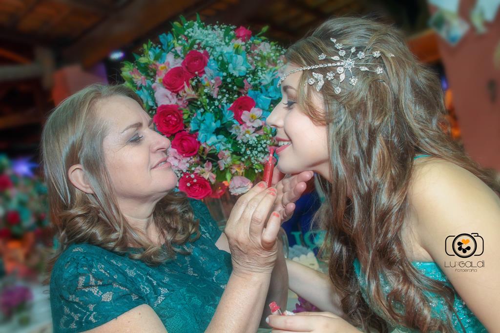 Fotos tiradas por Lu Galdi fotografia , em Aniversario de 15 anos de Bianca Rodrigues , na cidade de Piracicaba /SP , na Chacara Suissa , comemorando seus 15 anos , em sua festa linda de debutante !