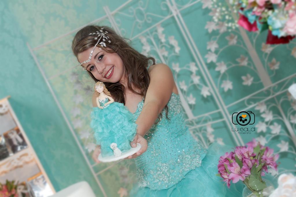 Fotos tiradas por Lu Galdi fotografia , em Aniversario de 15 anos de Bianca Rodrigues , na cidade de Piracicaba /SP , na Chacara Suissa , comemorando seus 15 anos , em sua festa linda de debutante !