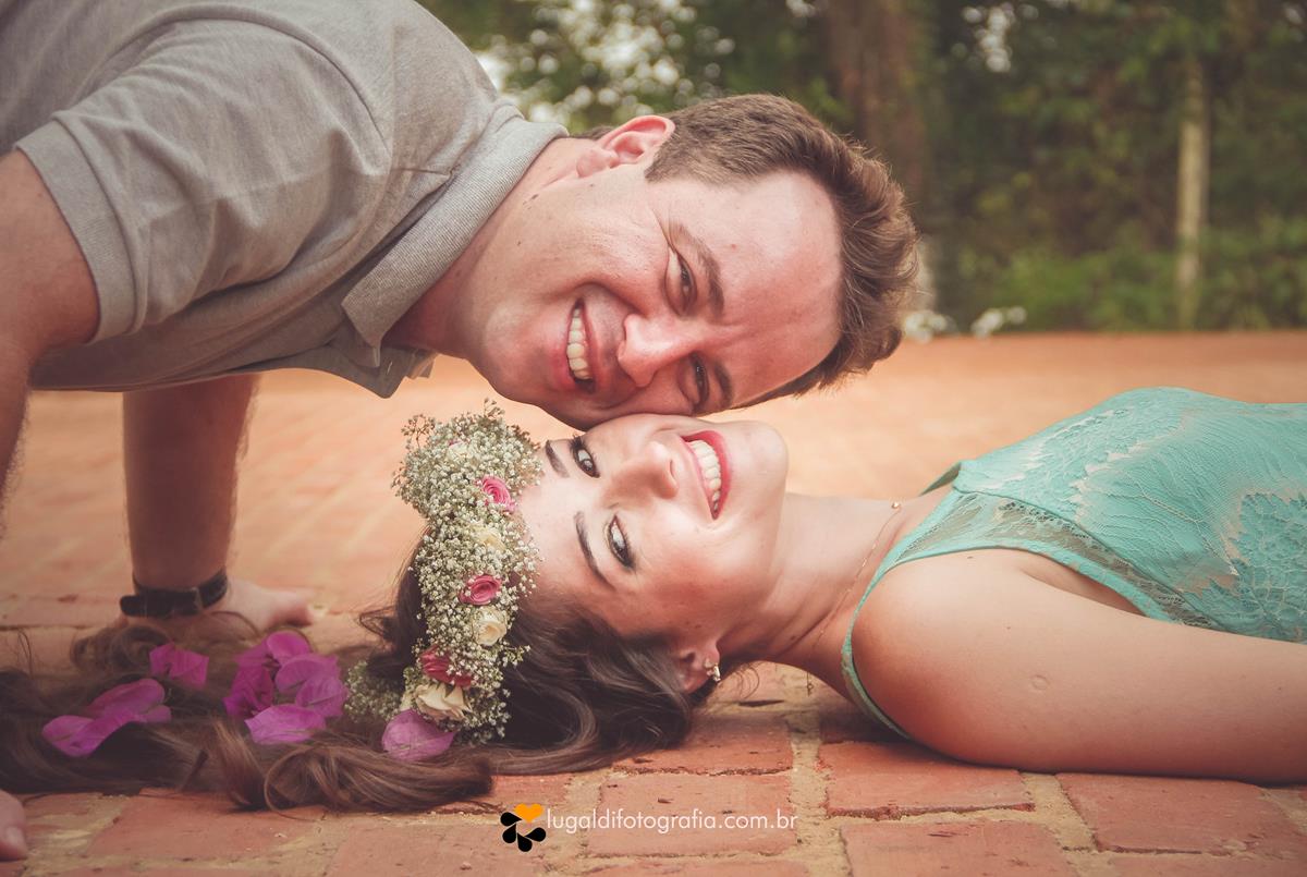 Um dia especial Pré Wedding de Aline e Maicon , casal apaixonado , super divertido , fotos tiradas por Lu Galdi Fotografia , na cidade de Piracicaba, São Paulo , foi lindo !!!