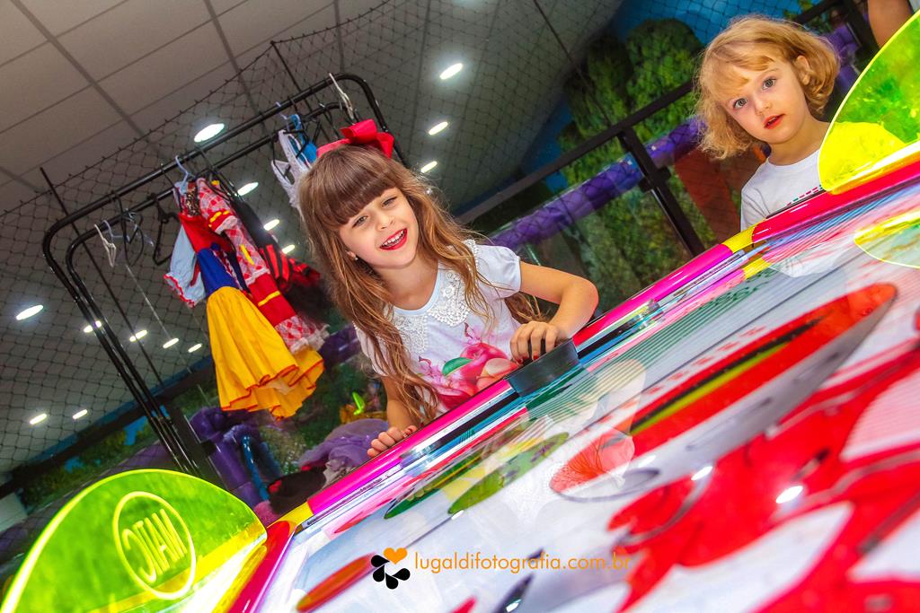 Comemorando , 5 aninhos , festa infantil , Mariana , por Lu Galdi Fotografia, na cidade de Piracicaba/SP , com muitas alegrias e divers~çao em Buffet Serelep , Branca de Neve , familia