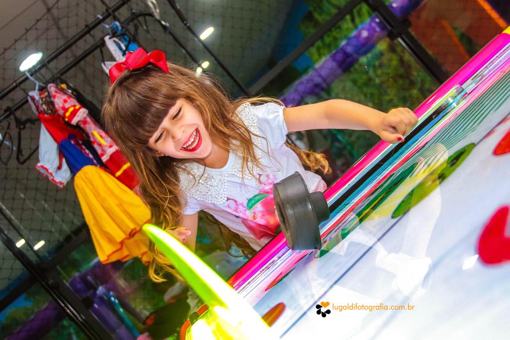 Comemorando , 5 aninhos , festa infantil , Mariana , por Lu Galdi Fotografia, na cidade de Piracicaba/SP , com muitas alegrias e divers~çao em Buffet Serelep , Branca de Neve , familia