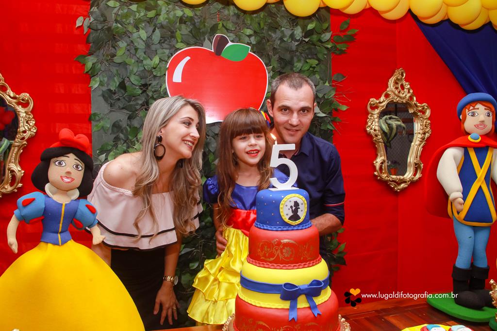 Comemorando , 5 aninhos , festa infantil , Mariana , por Lu Galdi Fotografia, na cidade de Piracicaba/SP , com muitas alegrias e divers~çao em Buffet Serelep , Branca de Neve , familia