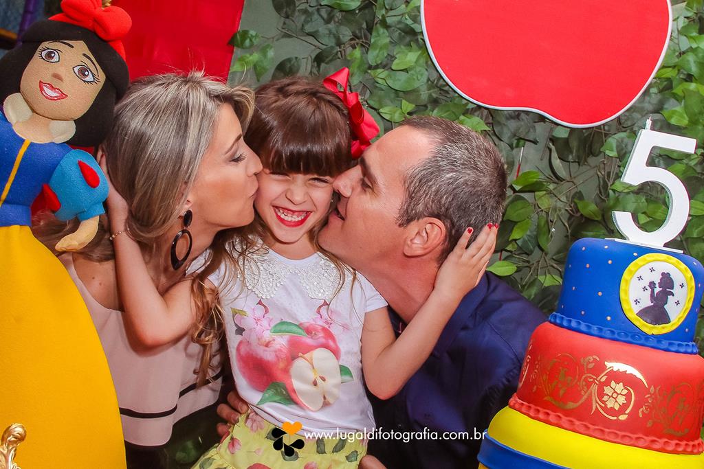 Comemorando , 5 aninhos , festa infantil , Mariana , por Lu Galdi Fotografia, na cidade de Piracicaba/SP , com muitas alegrias e divers~çao em Buffet Serelep , Branca de Neve , familia