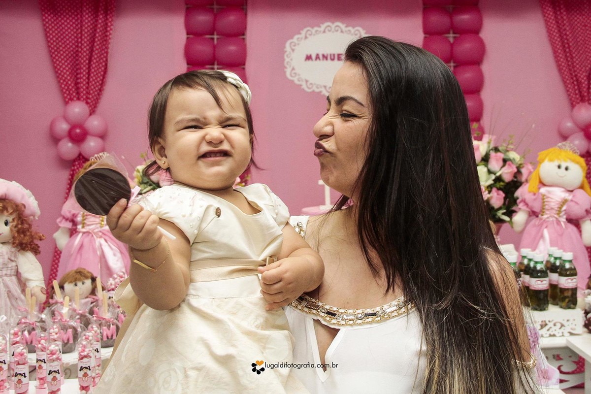 Primeiro Aninho da Manuela , fotos tiradas por Lu Galdi Fotografia , registrando a alegria e o amor , na cidade de Piracicaba/Sp , em Buffet Castelinho