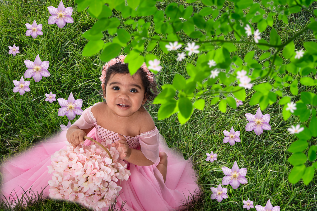 Ensaio temático jardim encantado cheio de charme e fofuras, as asas não podiam faltar. 