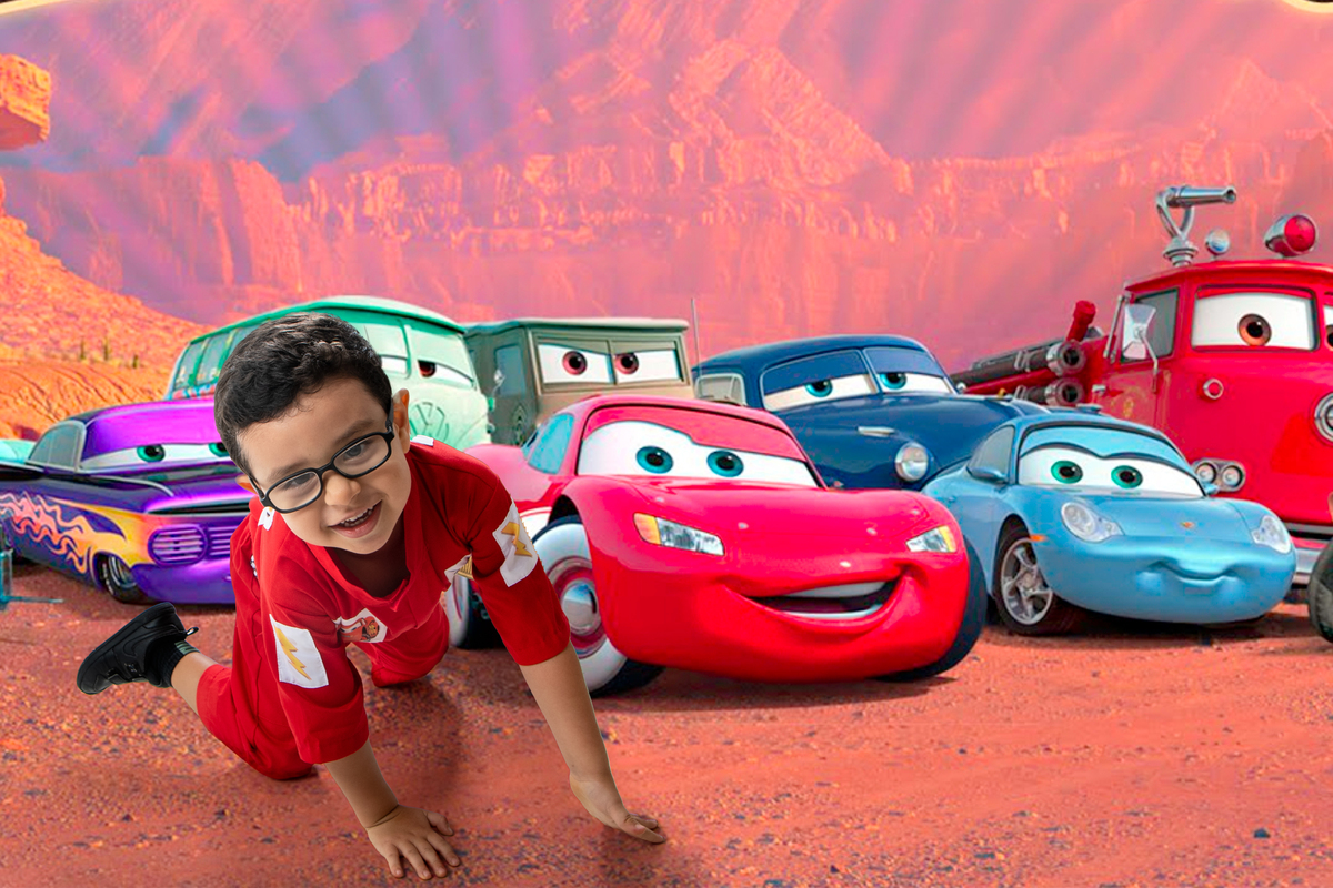 Relâmpago Mcqueen, Mat, Ruivo e toda a turminha estavam presentes no ensaio fotográfico com tema Carros