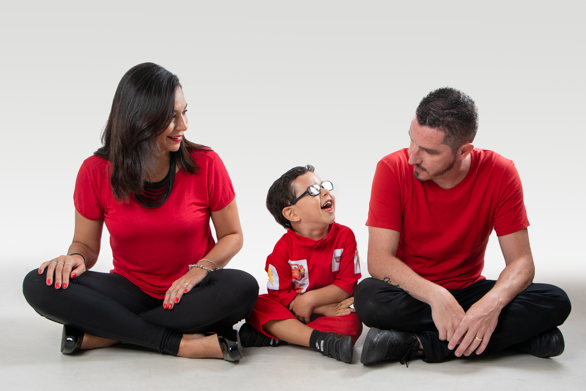 Relâmpago Mcqueen, Mat, Ruivo e toda a turminha estavam presentes no ensaio fotográfico com tema Carros