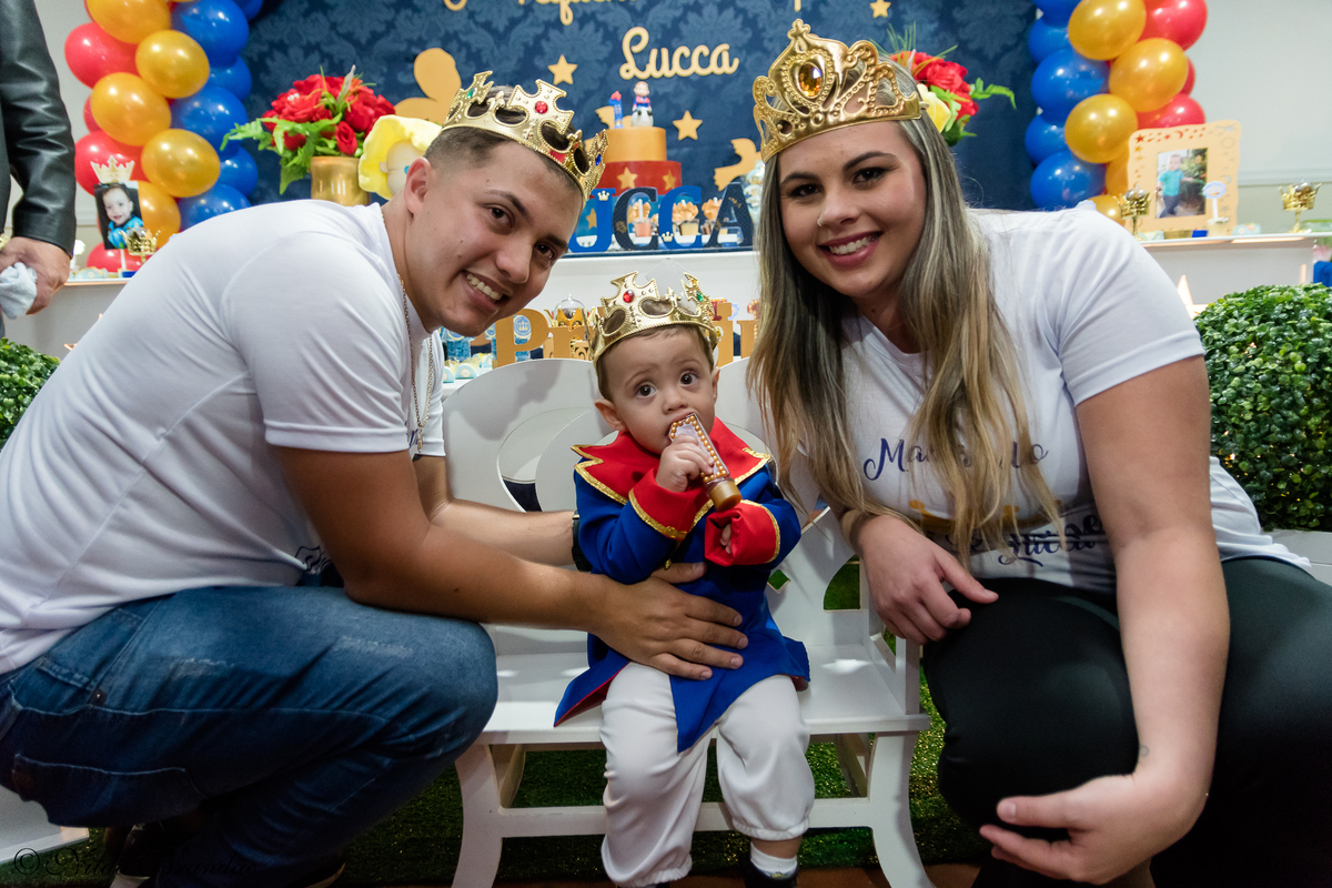 A primeira festa de aniversario com o Tema o Pequeno principe