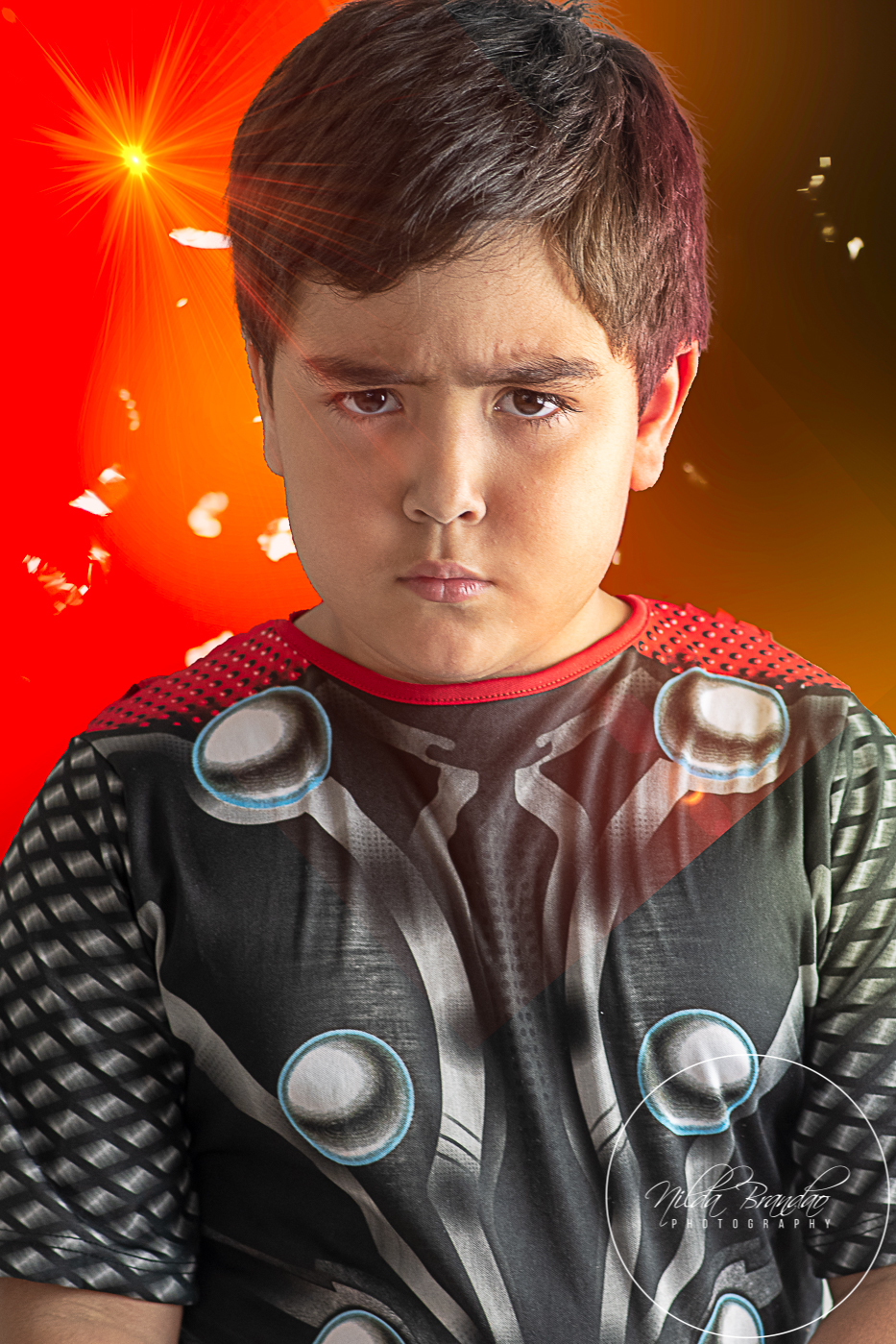 Ensaio fotográfico Lúdico. 
Thor, deus do trovão.