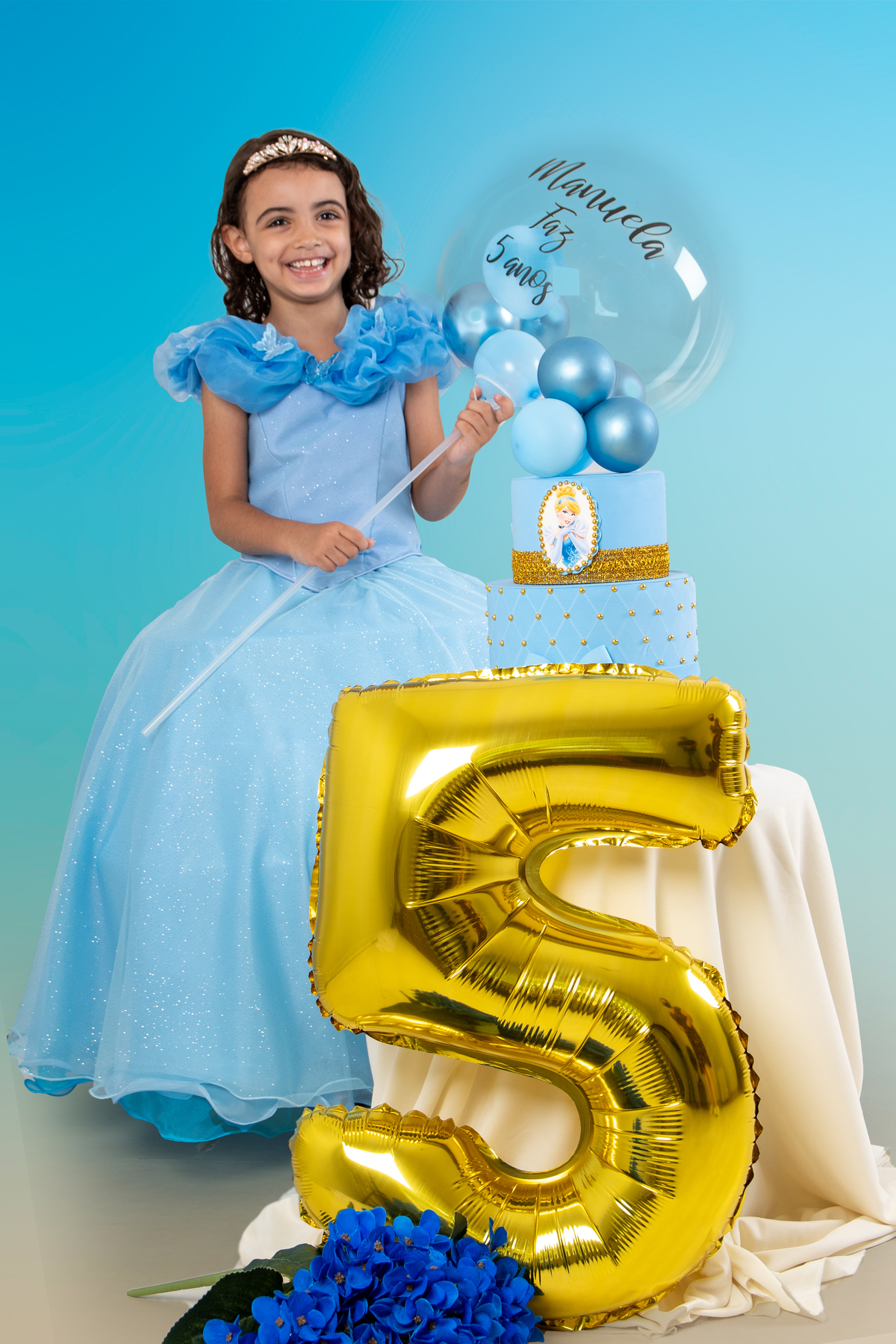 Ensaio Infantil Temático Cinderela, com vestido igual ao do filme da Disney