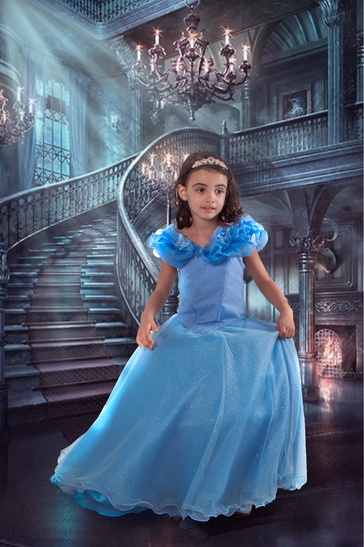 Ensaio Infantil Temático Cinderela, com vestido igual ao do filme da Disney