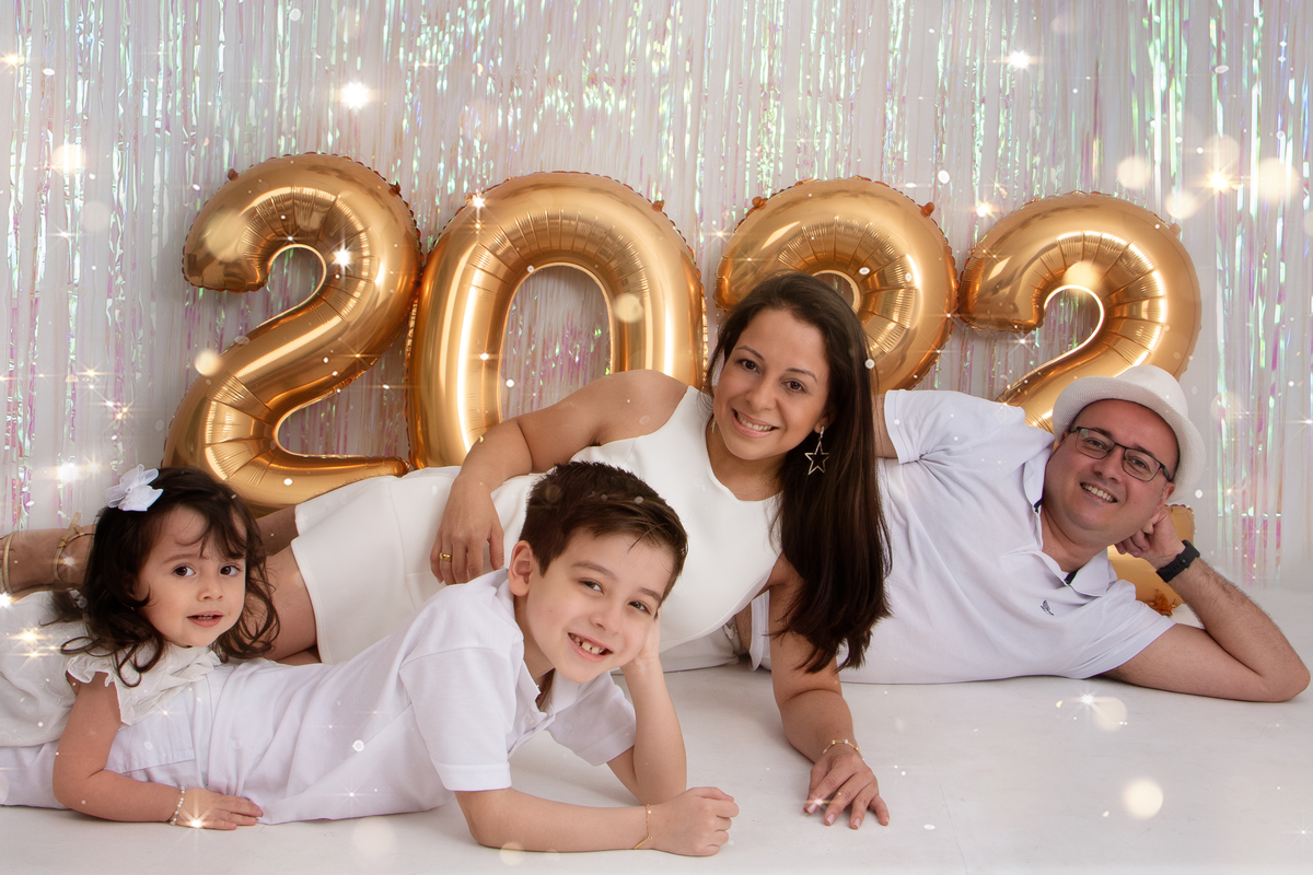 Esperar o ano novo fazendo fotos divertidas e cheias de boas energias, quer jeito mais legal de começar um novo ciclo?

