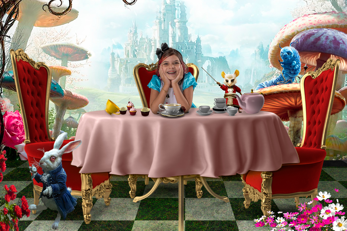 Ensaio lúdico Alice no Pais das Maravilhas , hora do chá 