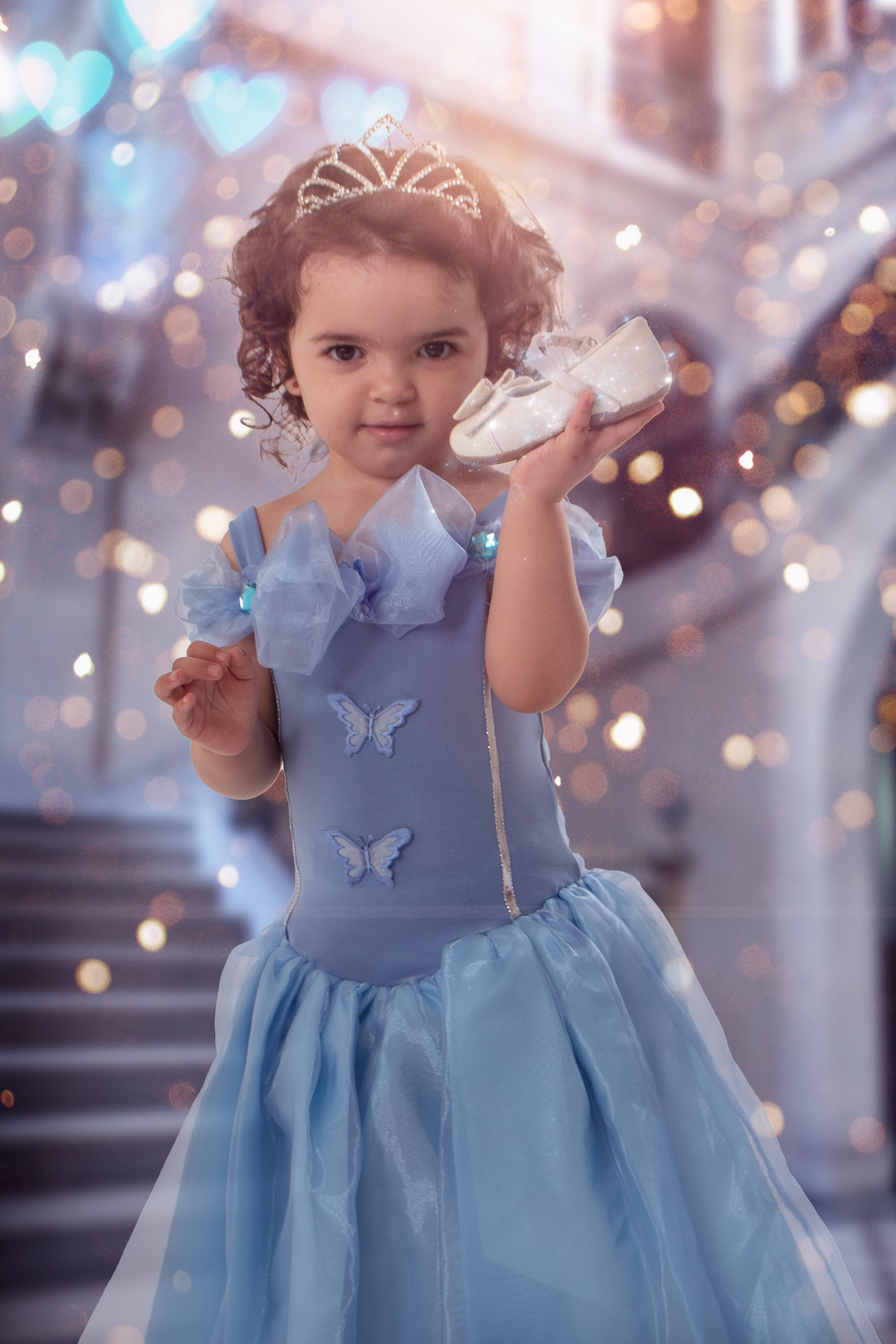 Cinderela e o sapatinho nesse ensaio fotográfico temático cheio de encanto