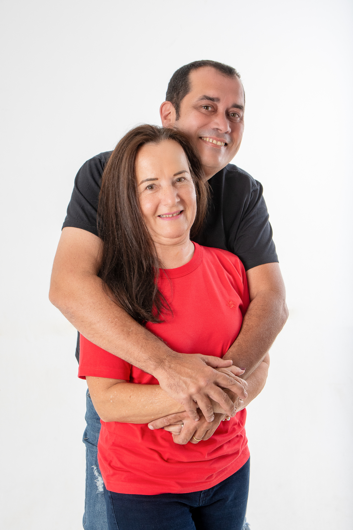 Familia linda! mãe os quatro filhos já adultos numa linda homenagem para a mãe.