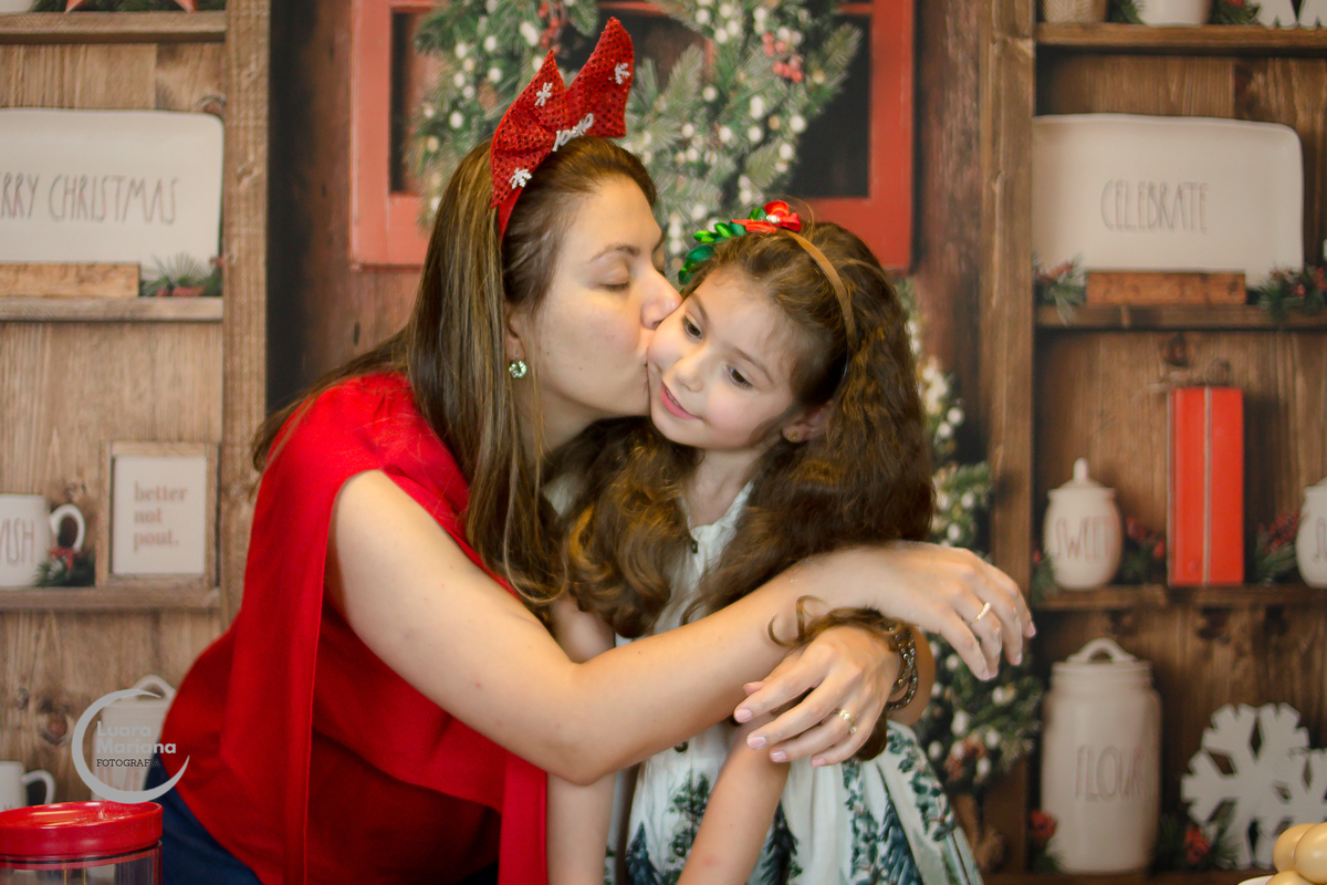 ensaio natal 2021 familia estudio fotografia sp zl tema cozinha bagunca farinha ano novo 2022