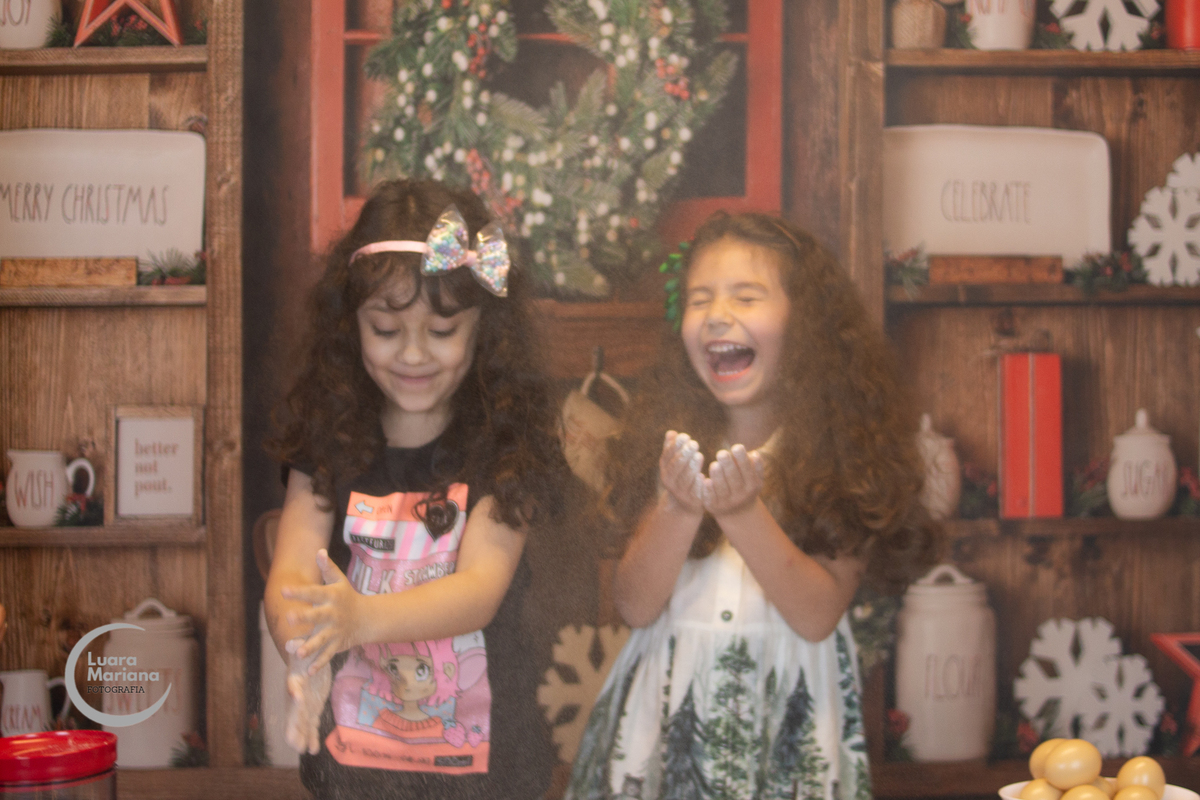 ensaio natal 2021 familia estudio fotografia sp zl tema cozinha bagunca farinha ano novo 2022