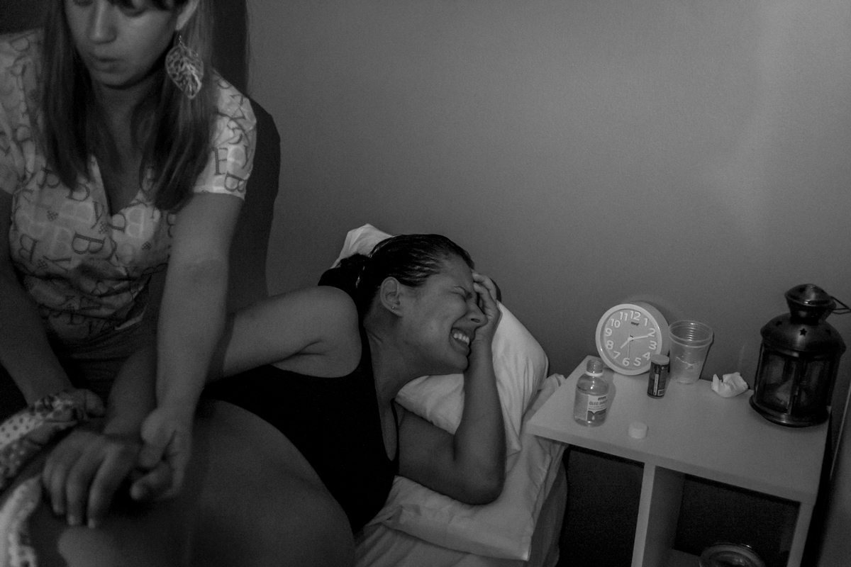 Registro de nascimento fotografia de parto humanizado doula Veloso Valentim Fotografia afetiva