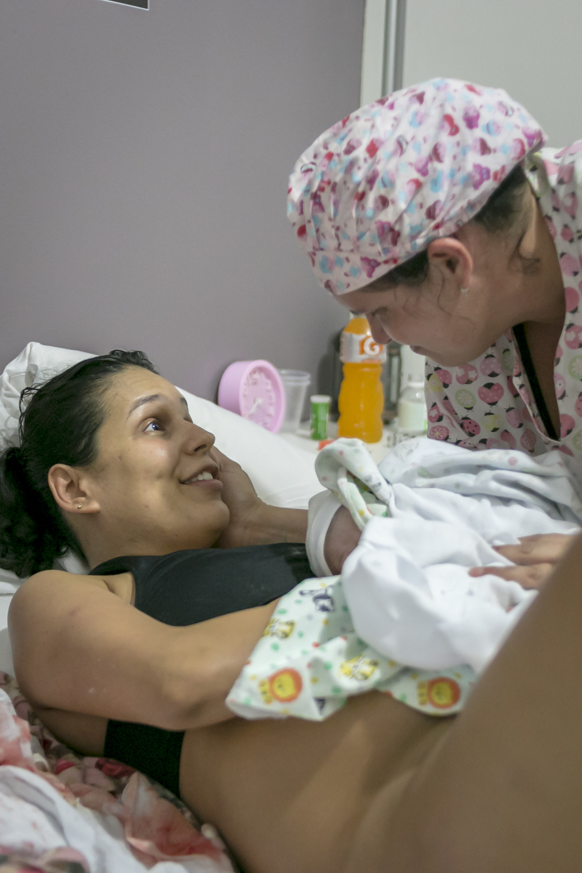 Registro de nascimento fotografia de parto humanizado doula Veloso Valentim Fotografia afetiva