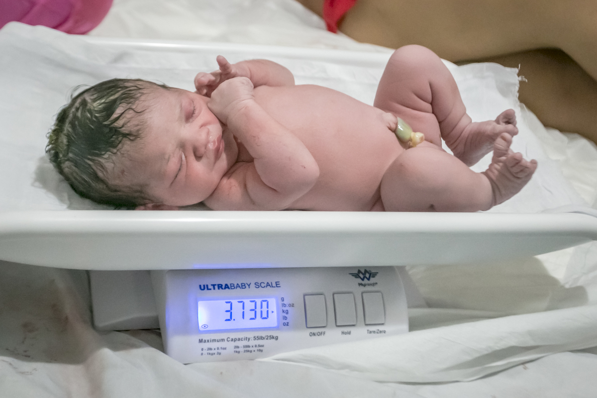 Registro de nascimento fotografia de parto humanizado doula Veloso Valentim Fotografia afetiva