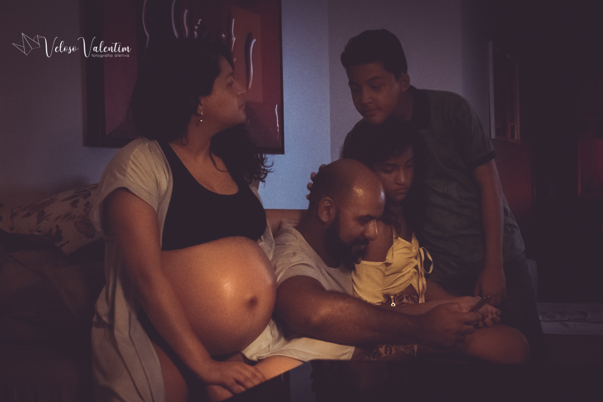 Vídeo de parto com cesárea spinning babies analgesia maternidade Brasília equipe Nascentia Obstetra Mariana Dietz Priscila Medeiros enfermeira obstétrica Doula Adele Valarini acompanhamento pré hospitalar família
