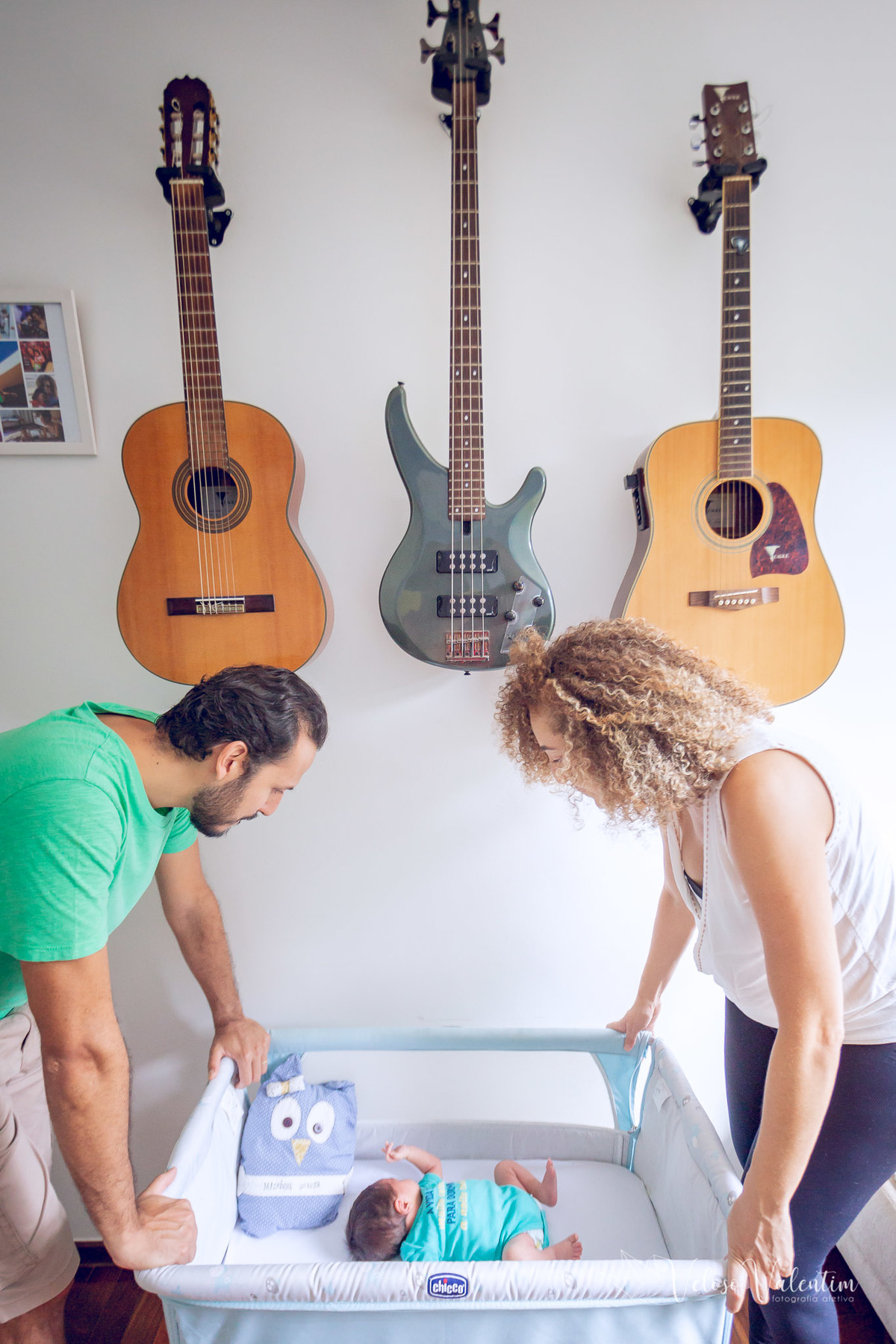 instrumentos musicais no quarto