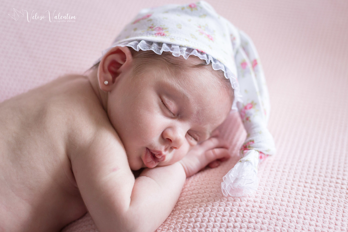 newborn sono do bebê