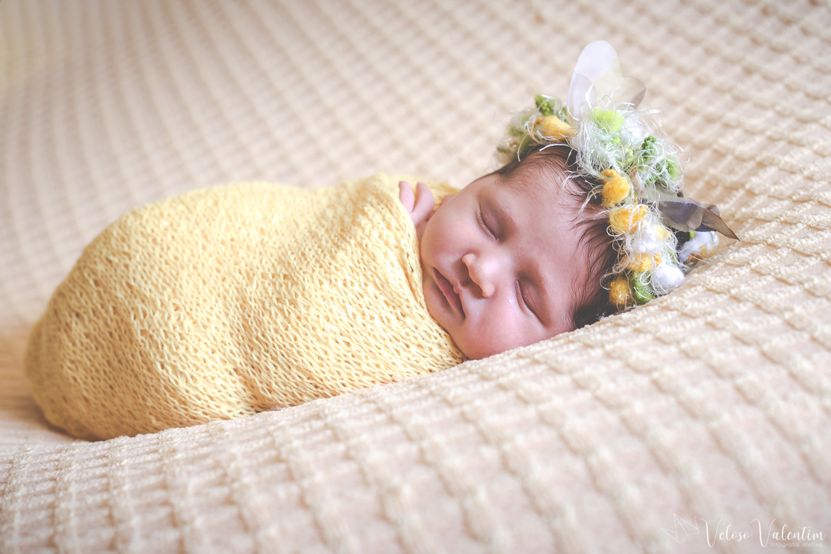 newborn amarelo bebê flores