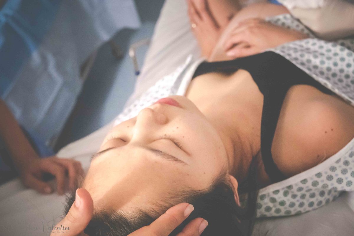 fotografia de parto fotógrafa de parto parto natural hospitalar maternidade Brasília DF