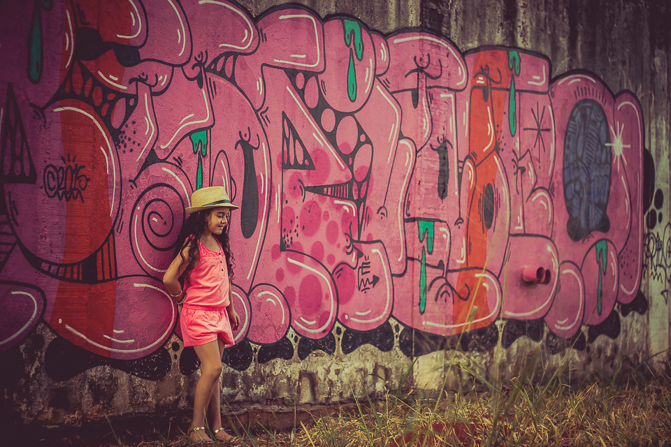 muro com grafiti ensaio infantil parque da cidade brasília df 