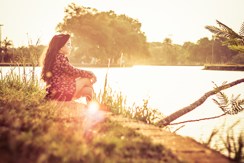 menina beira do lago ensaio infantil parque da cidade brasília df 