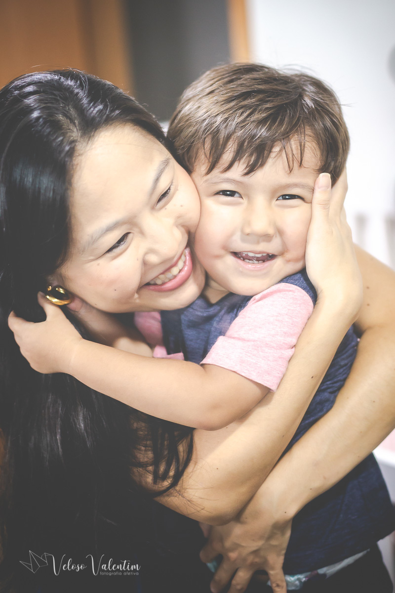 ensaio acompanhamento do primeiro ano do bebê Laura 1 mês em casa com a família Brasília DF