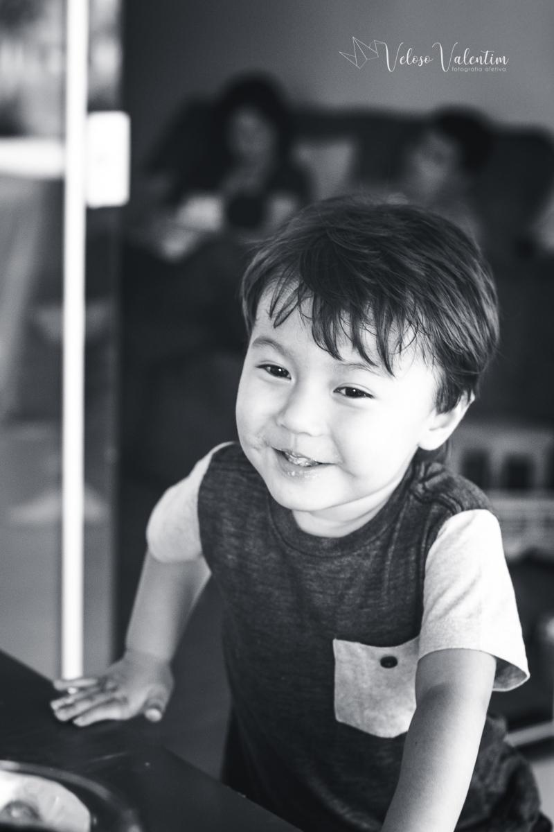 ensaio acompanhamento do primeiro ano do bebê Laura 1 mês em casa com a família Brasília DF