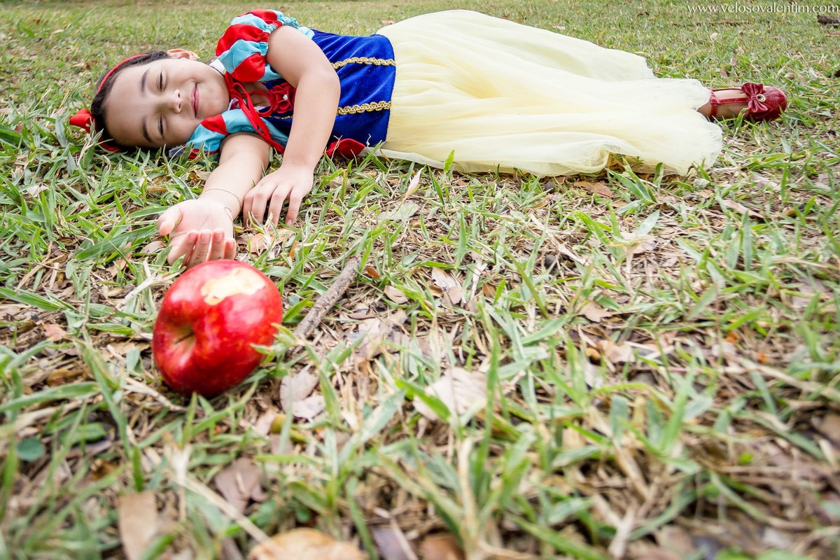 Ensaio Gestante Guará Brasília ao ar livre no parque casal céu azul cerrado