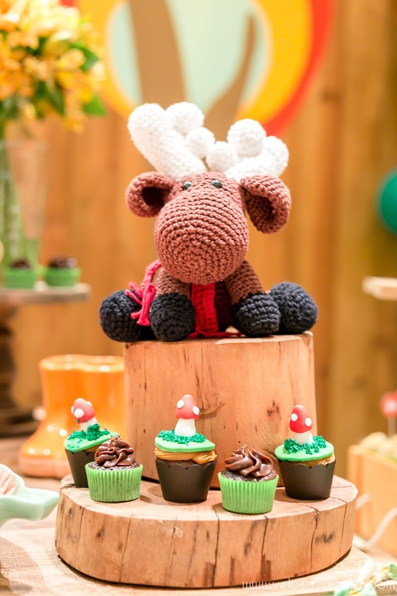 Ensaio Gestante Guará Brasília ao ar livre no parque casal céu azul cerrado